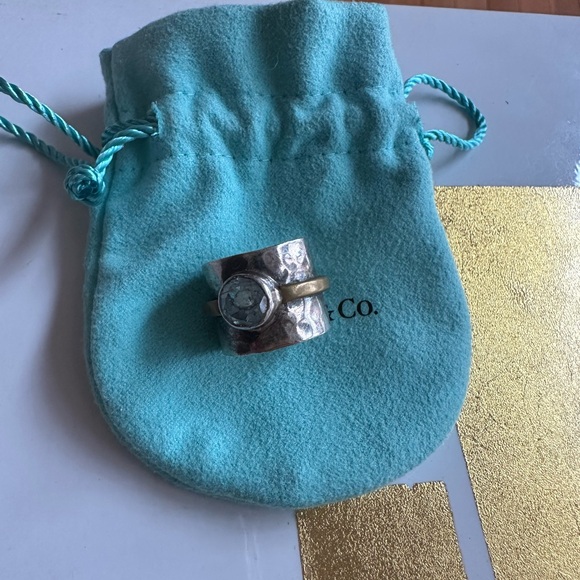 Topaz gem stone aquamarine hammered silver and brass ring - Picture 9 of 15